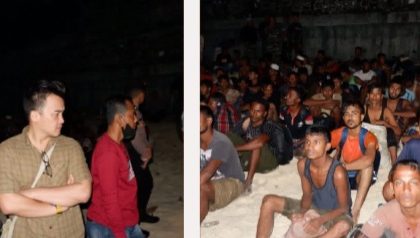 Petugas imigrasi mengawasi dan memantau pengungsi Rohingya di Kabupaten Pidie.