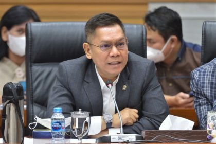 Wakil Ketua Komisi III DPR RI, DR Ir H Adies Kadir, SH M.Hum