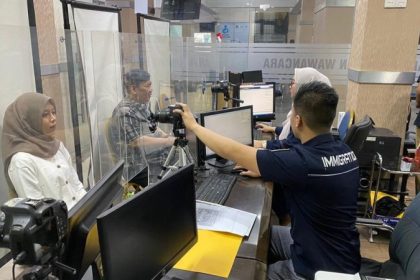 Suasana di ruang pelayanan Kantor Imigrasi Kelas I TPI Bandung.