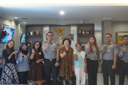 Kepala Kantor Imigrasi Kelas I TPI Semarang, Guntur Sahat Hamonangan