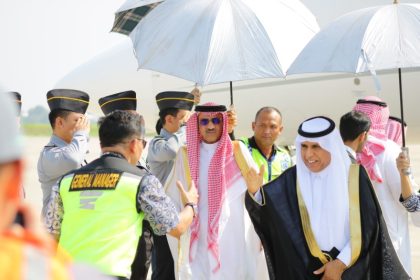 Rombongan Dirjen Imigrasi Arab Saudi setiba di Bandara Adi Soemarmo, disambut oleh jajaran Divisi Keimigrasian Kanwil Kemenkumham Jateng