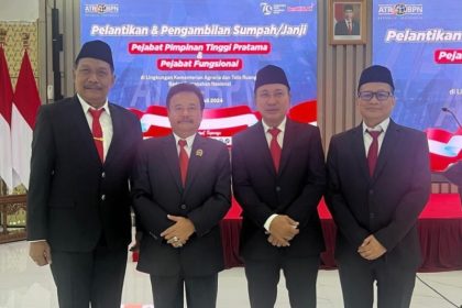 Eko Priyanggodo, Staf Ahli Menteri Bidang Teknologi Informasi Jonahar, Lampri, dan Hendy Pranabowo.