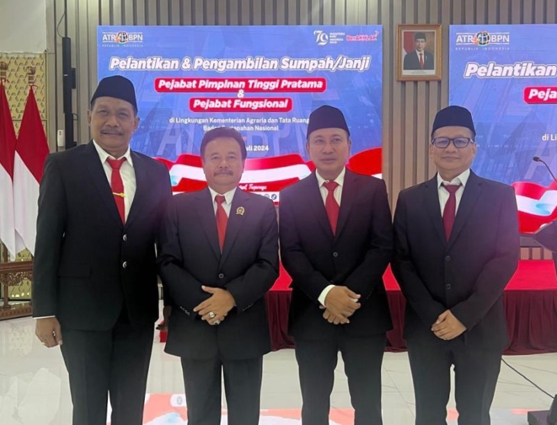 Eko Priyanggodo, Staf Ahli Menteri Bidang Teknologi Informasi Jonahar, Lampri, dan Hendy Pranabowo.