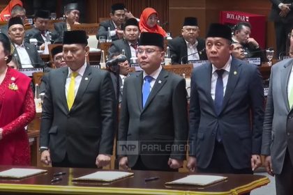 . Puan Maharani kembali jadi Ketua DPR, Sufmi Dasco Ahmad, Adies Kadir, Saan Mustopa, dan Cucun Ahmad Syamsurijal menjadi Wakil Ketua DPR.