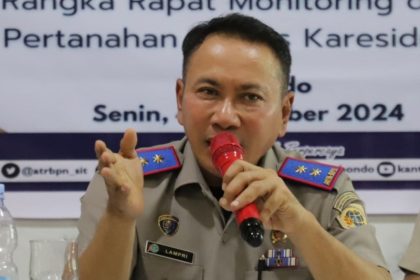 Kakanwil Badan Pertanahan Nasional (BPN) Provinsi Jawa Timur, Lampri, Apt Nh, saat memberikan paparan kepada Kepala Kantor Pertanahan se-Eks Karesidenan Besuki.