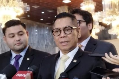 Wakil Ketua DPR RI dari Fraksi Golkar, Adies Kadir