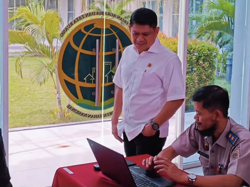 Kakanwil BPN Sulawesi Tengah, Muh Tansri, memantau langsung jalannya seleksi