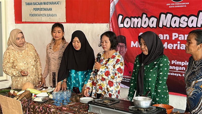 Suasana kegiatan lomba masak resep Mustika Rasa dan olahan pendamping beras yang digelar Komunitas Juang Srikandi