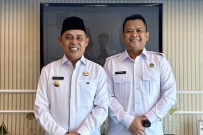 Bupati Indragiri Hilir, H Herman bersama Kakanim Tembilahan, Ryang Yang Satiawan.