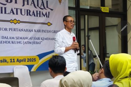 Kepala Kantor Pertanahan Kabupaten Gresik, Kamarrudin, menyampaikan rasa terimakasih dan penghargaan atas dedikasi serta kontribusi para pegawai
