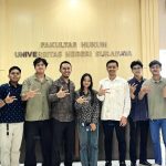 Tim Bola Basket Fakultas Hukum Unesa foto bersama usai mendapatkan pembekalan dari Dekan Arinto Nugroho S.H., S.P.d., M.H.
