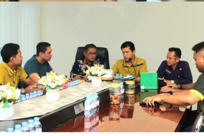 Kepala Rutan Kelas I Surabaya, Tomi Elyus ikut memberikan arahan dalam kegiatan kunjungan pejabat kanwil.