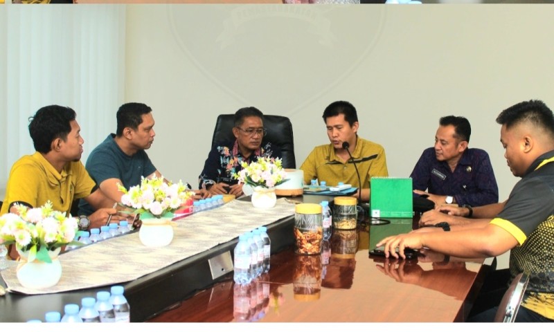 Kepala Rutan Kelas I Surabaya, Tomi Elyus ikut memberikan arahan dalam kegiatan kunjungan pejabat kanwil.