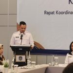 Kepala Kantor Imigrasi Cilegon, Aditya Triputranto, menyampaikan paparan dalam rapat koordinasi Timpora di Kota Cilegon.