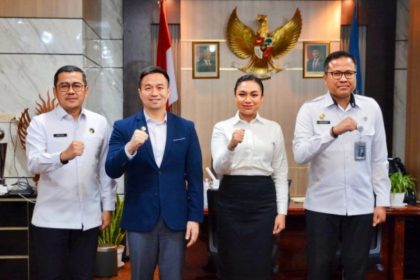 Kepala Kantor Wilayah DJ Imigrasi NTT, Arvin Gumilang, didampingi Kepala Kantor Imigrasi Kupang, Nanang Mustofa. Rombongan diterima oleh Wali Kota Kupang, Christian Widodo, dan Wakil Wali Kota Serena Francis.