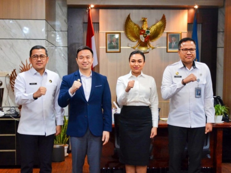 Kepala Kantor Wilayah DJ Imigrasi NTT, Arvin Gumilang, didampingi Kepala Kantor Imigrasi Kupang, Nanang Mustofa. Rombongan diterima oleh Wali Kota Kupang, Christian Widodo, dan Wakil Wali Kota Serena Francis.