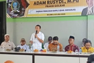 Ketua Komisi C DPRD Jatim, Adam Rusydi, saat reses di wilayah Jabon, Sidoarjo.