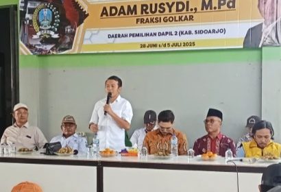 Ketua Komisi C DPRD Jatim, Adam Rusydi, saat reses di wilayah Jabon, Sidoarjo.