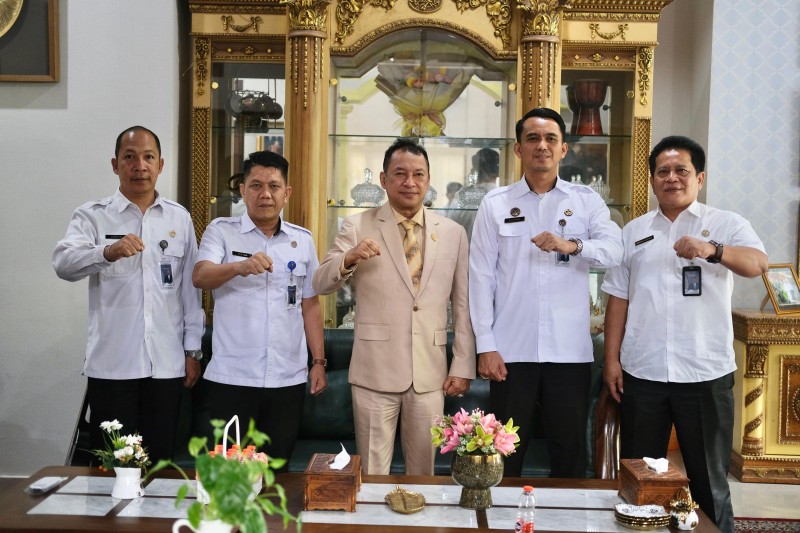 Jajaran Ditjen Imigrasi Malut bersama Ketua DPRD Maluku Utara