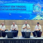 Suasana kegiatan sosialisasi Visa dan Izin Tinggal Keimigrasian dalam Rangka Penyederhanaan Prosedur dan Tata Cara Penggunaan TKA oleh sejumlah narasumber.