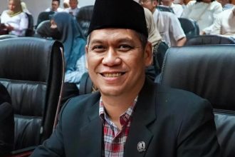 Ketua Komisi D, dr Akmarawita Kadir,