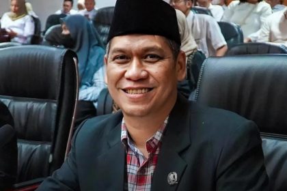 Ketua Komisi D, dr Akmarawita Kadir,