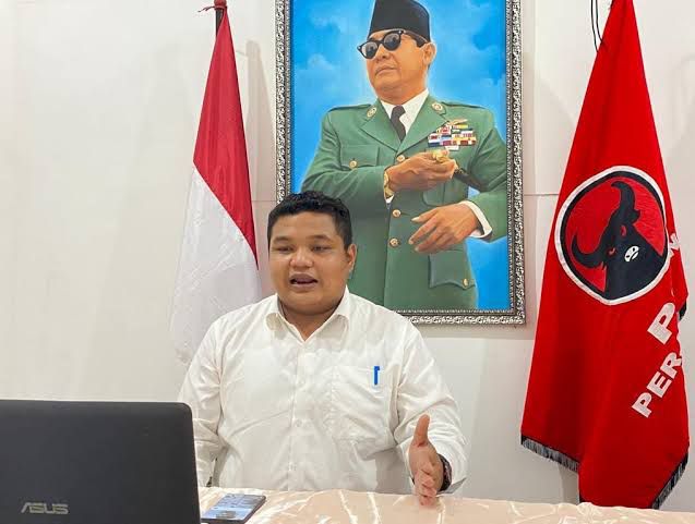 Achmad Hidayat, kader PDI Perjuangan Surabaya