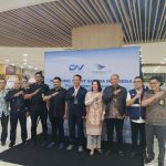 Para stakeholder pendukung penerbangan perdana menandai di-launching kegiatan