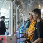 Selebgram tanah air, AP setibanya di Bandara Internasional Soekarno-Hatta di Cengkareng, Provinsi Banten.