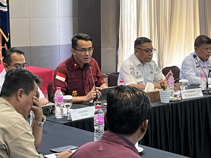 Kakanwil Ditjen Imigrasi Maluku Utara, Mohammad Ridwan memimpin kegiatan sosialisasi APOA.