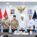 Pelaksana tugas (Plt) Direktur Jenderal Imigrasi, Yuldi Yusman dan jajaran foto bersama.