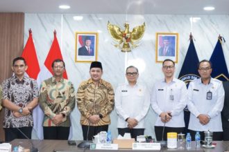Pelaksana tugas (Plt) Direktur Jenderal Imigrasi, Yuldi Yusman dan jajaran foto bersama.