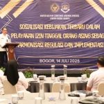 Kepala Kanwil Ditjen Imigrasi DK Jakarta, Pamuji Raharja, secara resmi membuka kegiatan Sosialisasi Kebijakan Terbaru dalam Pelayanan Izin Tinggal Orang Asing,