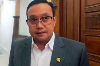 Sekretaris DPD Golkar Jawa Timur, Blegur Prijanggono,