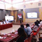 Suasana rapat koordinasi lintas instansi sebagai bentuk sinergi dalam memperkuat pengawasan terhadap aktivitas orang asing oleh Kanwil Imigrasi NTT.