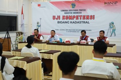 Kepala Bidang Survei dan Pemetaan Kanwil BPN Sultra, M Sochib Lutfi, S.ST., M.M, memberikan sambutan kepada para peserta.