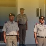 Kepala Kantor Pertanahan, Suwono Budi Hartono, S.SiT., M.M., memimpin kegiatan upacara HANTARU 2025 di halaman Kantah Kabupaten Nganjuk.