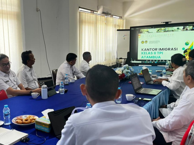 Suasana rapat monitoring dan evaluasi di Kanwil Ditjenim NTT.