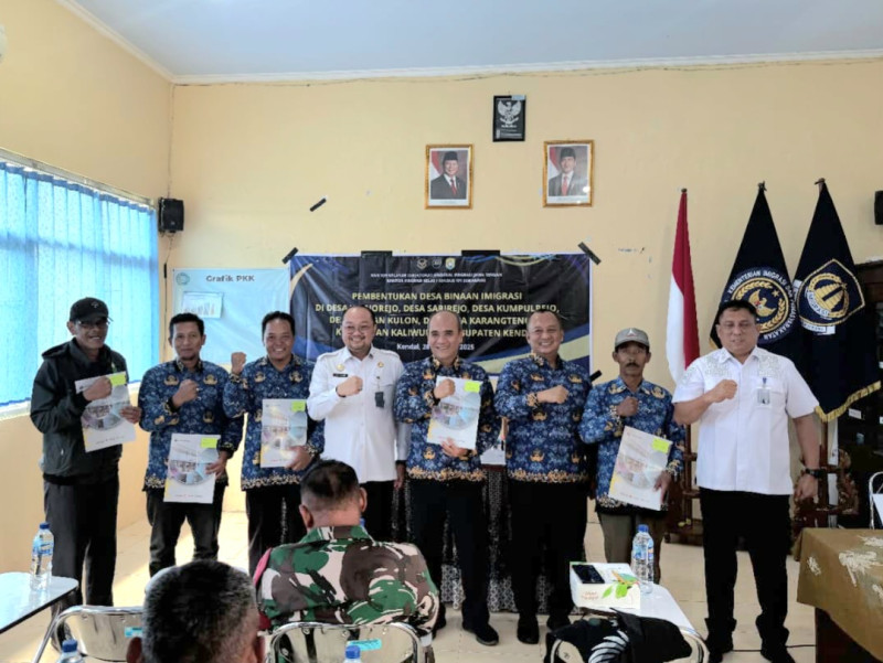 Kakanim Imigrasi Semarang, Ari Widodo mengapresiasi terbentuknya desa Binaan Imigrasi.