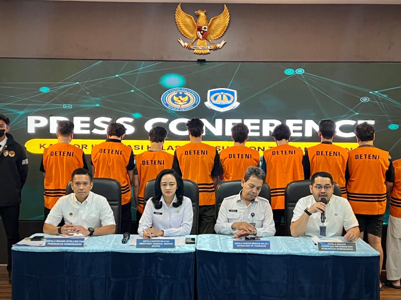 Kakanwil Ditjen Imigrasi Provinsi Banten.membeberkan soal penangkapan WNA di wilayah Tangerang yang diduga melanggar keimigrasian.