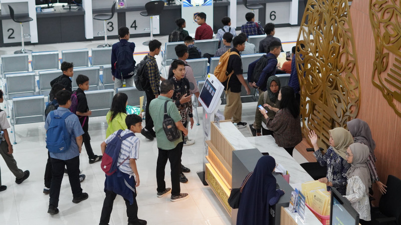 Suasana permohonan Paspor Simpatik yang digelar oleh Kantor Imigrasi Semarang.