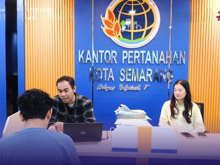 Suasana pelayanan di Kantor Pertanahan Semarang selama libur Lebaran Idulfitri dan Hari Raya Nyepi kemarin.