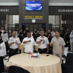 Jajaran Imigrasi Surabaya bersama PWI Jatim dalam sebuah diskusi dengan mengusung tema “Peran Pers dalam Membentuk Persepsi Publik terhadap Kebijakan dan Penegakan Hukum Keimigrasian”.