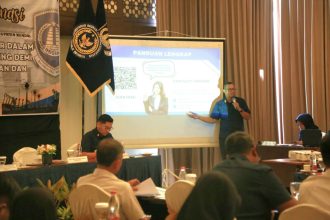 Kepala Bidang Intelijen dan Penindakan Keimigrasian, Haryono Susilo, memberikan sosialisasi terkait pengawasan orang asing di Kendal.