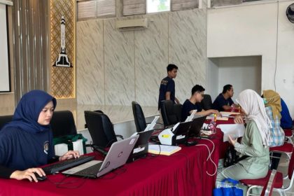 Suasana pelayanan paspor program andalan Si Semar Paling Paten, Kantor Imigrasi Kelas I Khusus TPI Semarang dengan sistem “jemput bola” mendapat apresiasi masyarakat.
