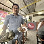 CEO Daeng Banna, Chandra, menyebut Surabaya sebagai “panggung besar” bagi pelaku usaha kuliner untuk berkembang cepat.