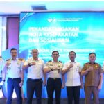 Perkuat sinergi lintas instansi, Kantor Imigrasi Kelas I TPI Kendari resmi menjalin kerja sama dengan DPMPTSP dan Mal Pelayanan Publik Kabupaten Konawe, Kolaka Utara, serta Bombana dalam penandatanganan Nota Kesepakatan di Claro Hotel Kendari, Rabu (5/8/2026).