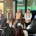 Kepala Bidang Imigrasi KDEI Taipei, Wahyu Wibisono (dua dari kanan) hadir di Penghu untuk memastikan WNI mendapatkan akses pelayanan keimigrasian.