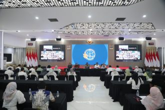 Sekretaris Jenderal (Sekjen) ATR/BPN Dalu Agung Darmawan langsung mengumpulkan seluruh Pejabat Administrator melalui daring dan luring se-Indonesia.
