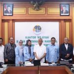 Kepala Kanwil BPN Jatim Muhammad Naim saat menerima kunjungan kerja Tim Asisten Deputi Pengaduan Masyarakat Kementerian Sekretariat Negara (Kemensetneg) di Kantor Wilayah BPN Jatim, Surabaya, Rabu, 7 Oktober 2026.